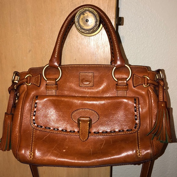 Dooney & Bourke Handbags - Dooney and Bourke medium pocket satchel